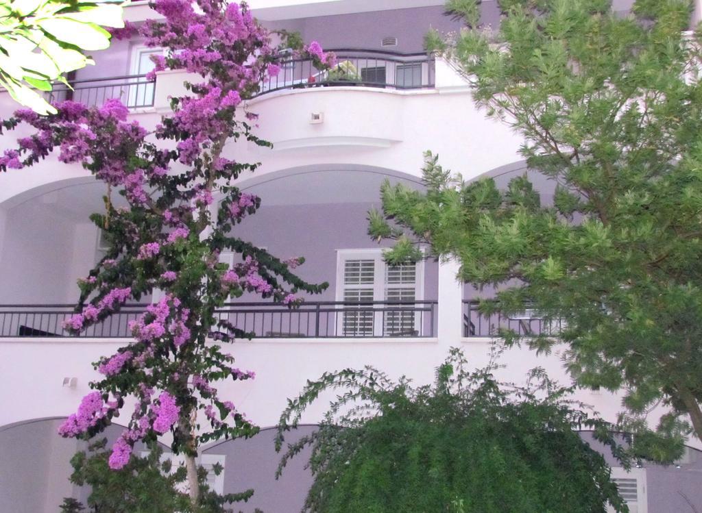 Apartments Andrijasevic Макарска Экстерьер фото